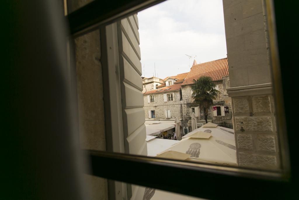 City Hostel Trogir Exterior photo