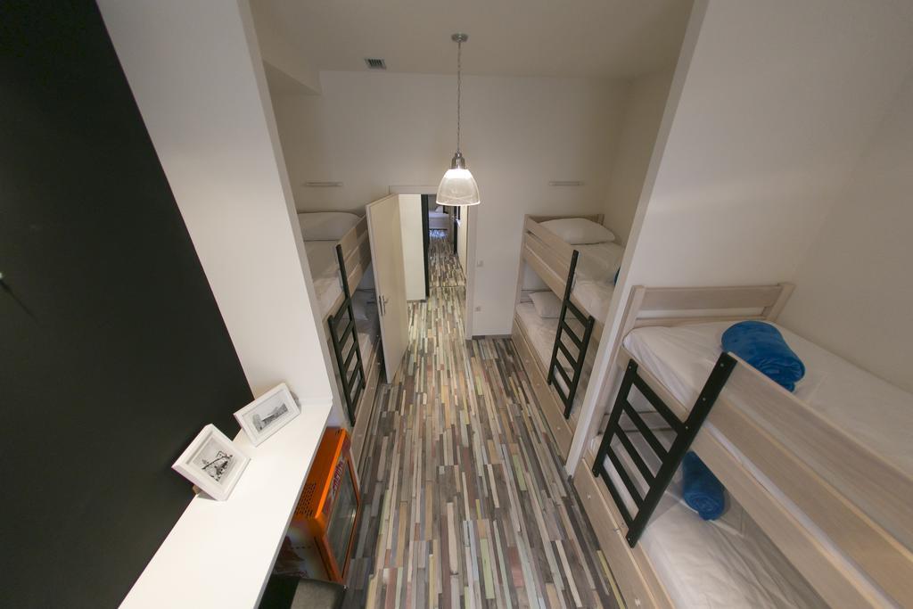 City Hostel Trogir Room photo
