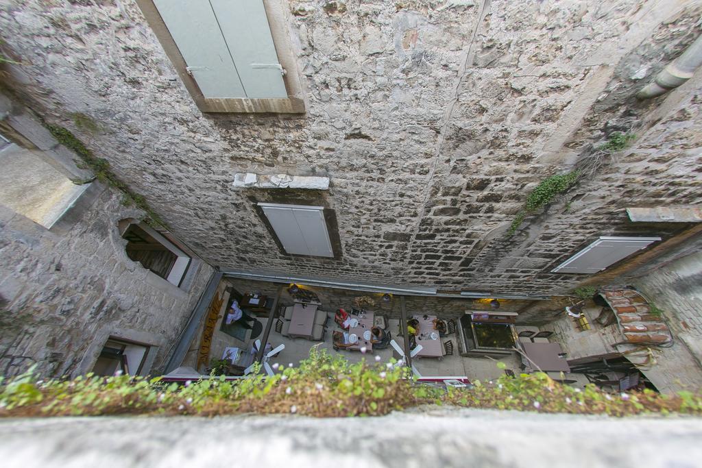 City Hostel Trogir Room photo