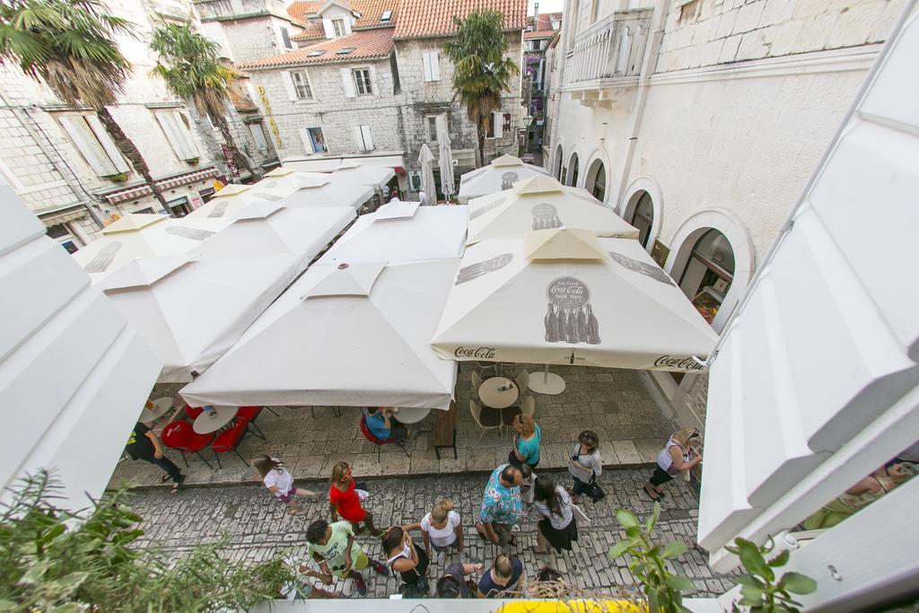 City Hostel Trogir Exterior photo