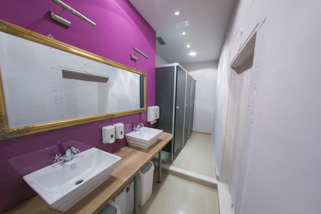 City Hostel Trogir Exterior photo